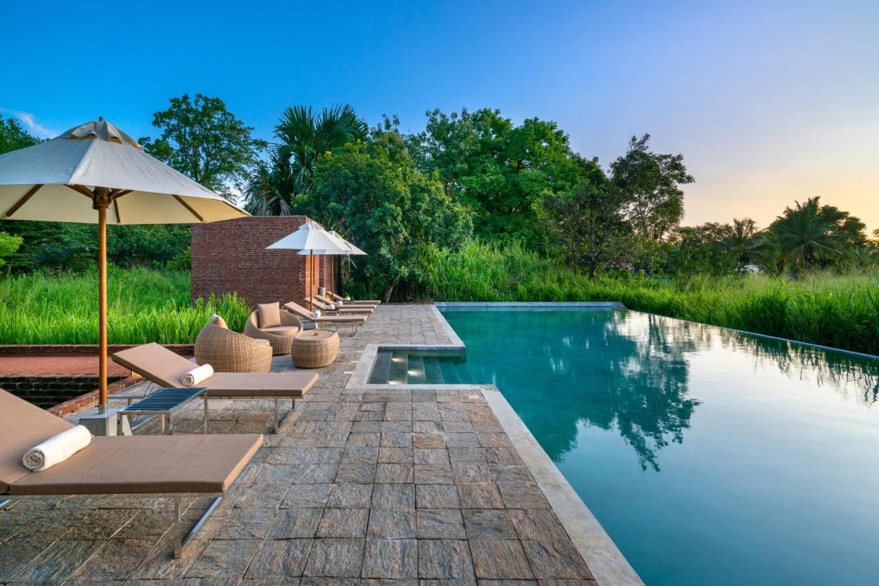 Taru Villas Maia - Habarana Exteriör bild
