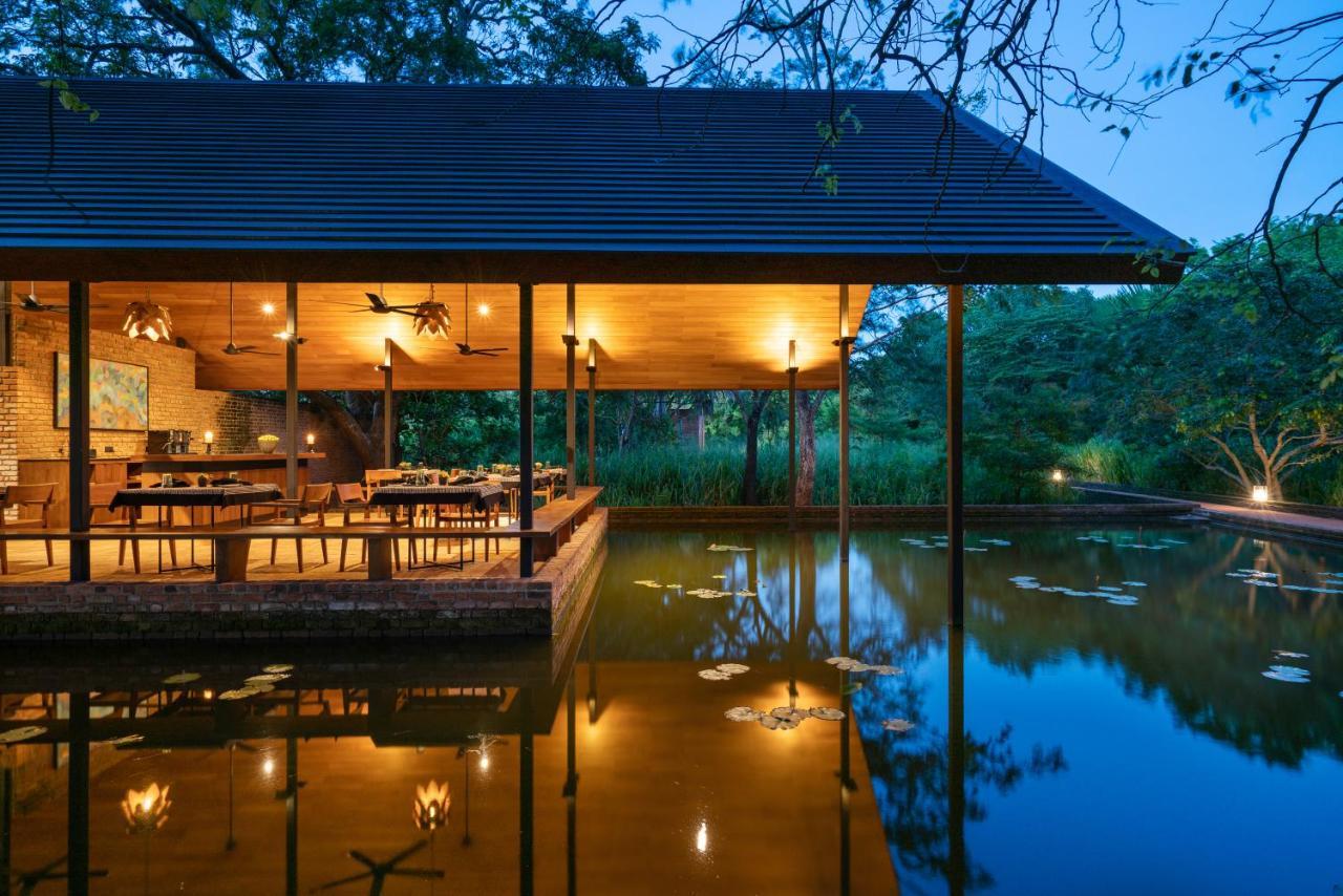 Taru Villas Maia - Habarana Exteriör bild